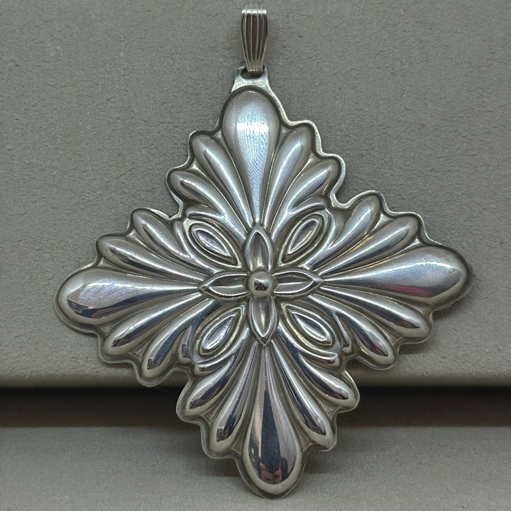 STERLING SILVER reed and barton christmas cross ornament 1988